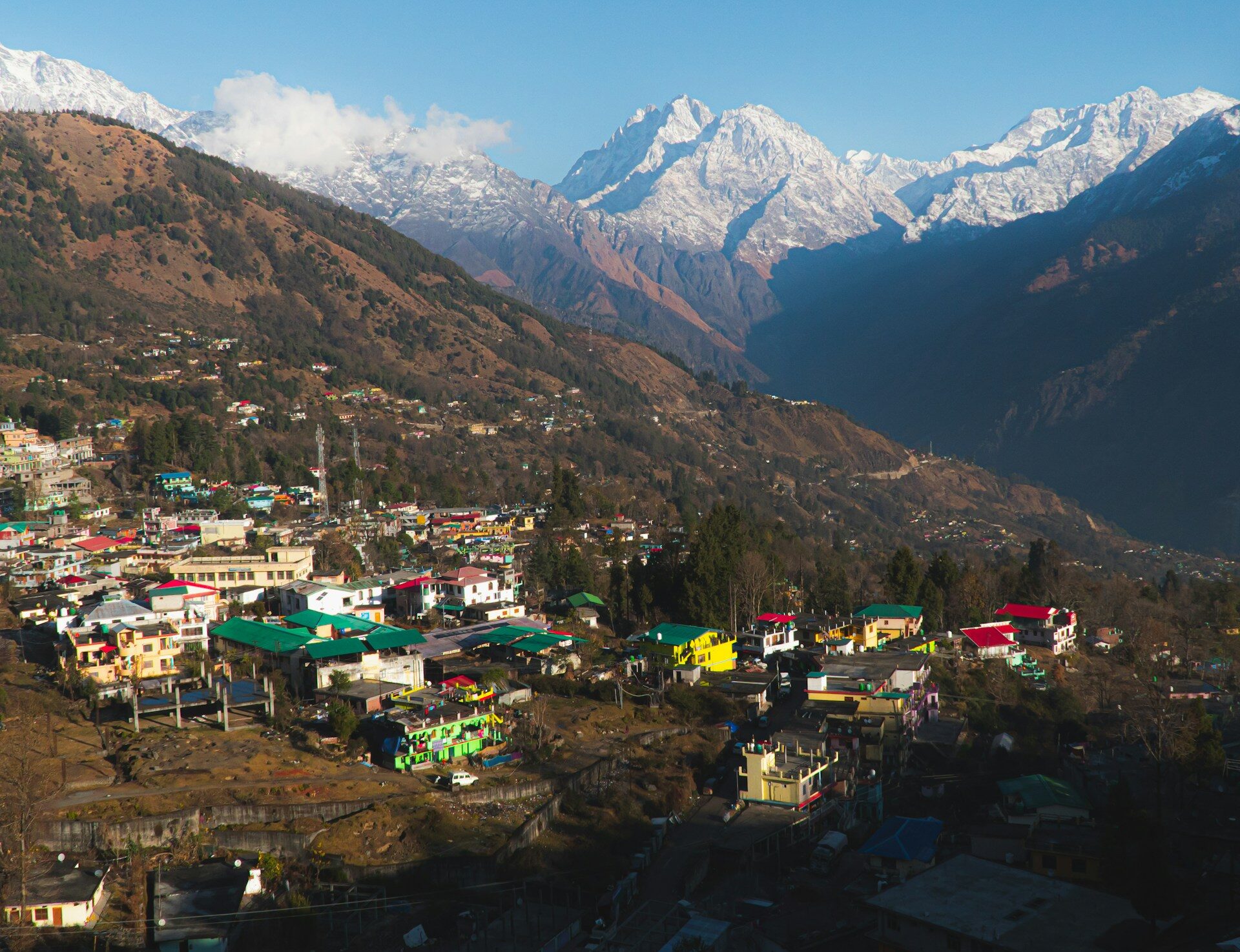 मुनस्यारी कैसे पहुंचे