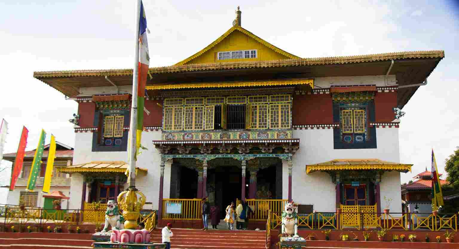 सिक्किम के लिए कौन सी ट्रेन जाती है